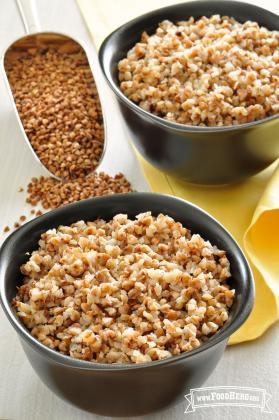 Bowls of cooked buckwheat.