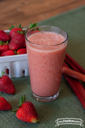 image of strawberry rhubarb smoothie